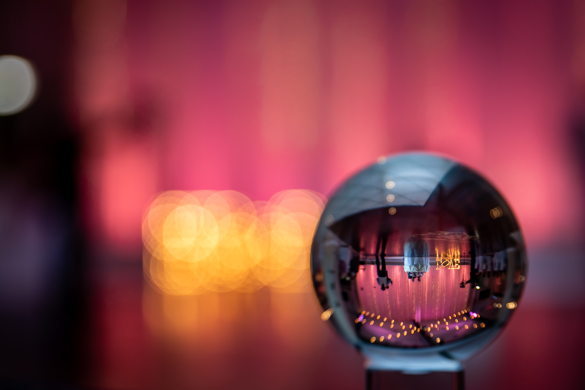 las vegas wedding photographer lens ball